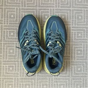 women’s Hoka Speedgoat size 6 hiking shoe